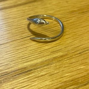 Adjustable pure silver snake ring with details